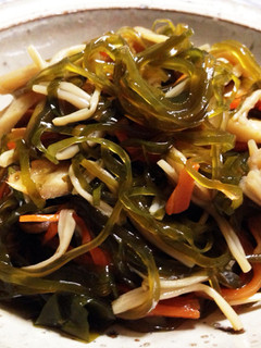 ヘルシー副菜!お弁当にも♪切り昆布の煮物-レシピのメイン写真