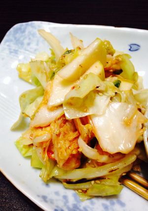 りんごとキムチとキャベツのサラダ-レシピのメイン写真