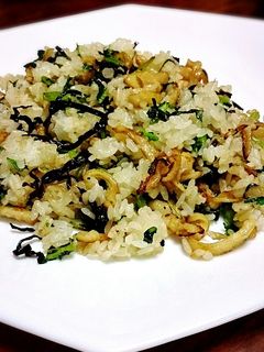 鶏皮と塩昆布のチャーハン-レシピのメイン写真