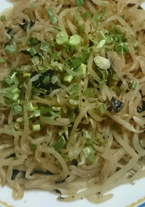 白滝で梅×塩昆布炒め♪ﾀﾞｲｴｯﾄ⭐-レシピのメイン写真