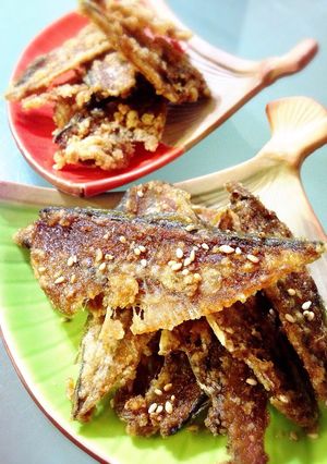 パリパリ鯵の骨せんべいごま風味-レシピのメイン写真