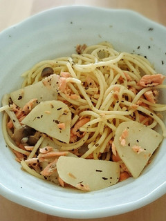 鮭ジャガしめじで秋パスタ☆ジェノベーゼ-レシピのメイン写真
