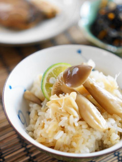 秋味満点☆しめじと帆立の炊き込みご飯-レシピのメイン写真