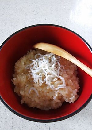 インスタントラーメンのスープ粉末でお粥-レシピのメイン写真
