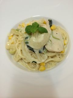 鶏胸肉のクリーム煮をパスタへアレンジ-レシピのメイン写真