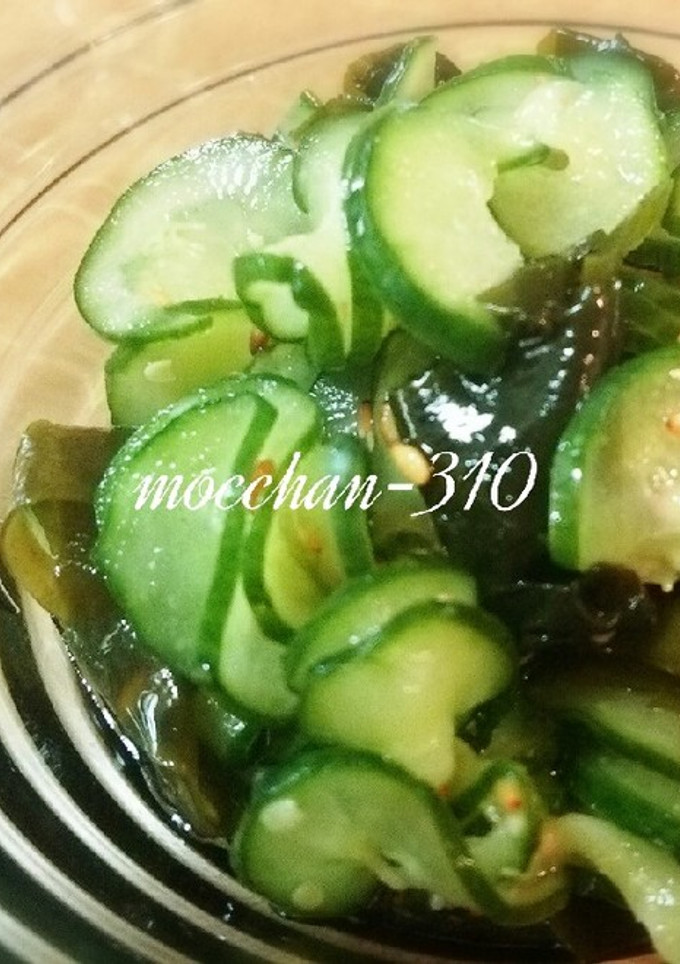 我が家の酢の物＊定番キュウリとワカメ-レシピのメイン写真
