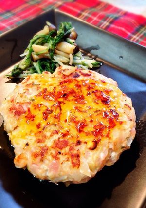 秋の味覚!あらびき鮭バーグ-レシピのメイン写真