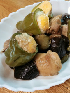カワイイ卵詰めピーマン☆ナスと鶏もも煮-レシピのメイン写真
