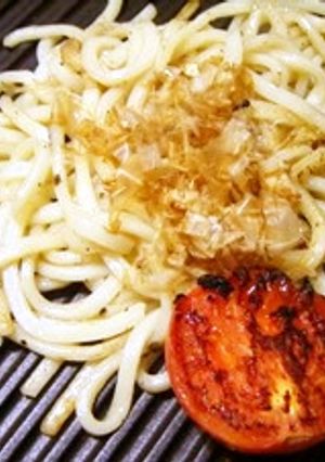 にんにく醤油で美味しい簡単焼きうどん-レシピのメイン写真