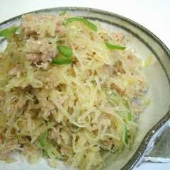 รูปของ そうめんかぼちゃのエスニック風炒め