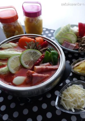 洋風♪塩レモン♪トマト煮込み鍋♪-レシピのメイン写真