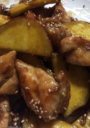 さつまいもと鶏と舞茸の炒め物♩-レシピのメイン写真