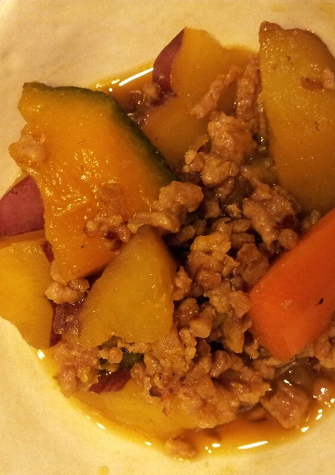 さつま芋とかぼちゃのそぼろ煮-レシピのメイン写真