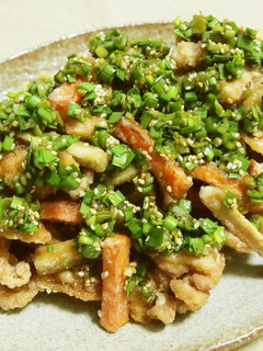 鶏と揚げ根菜のニラねぎソースかけ-レシピのメイン写真