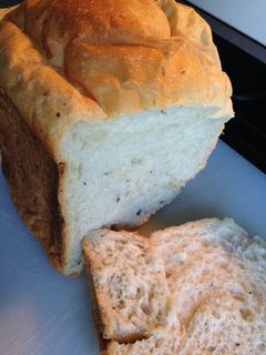 むかごでモチモチ!ご飯パン(HBで)-レシピのメイン写真