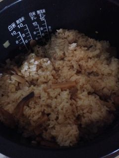 炊き込みごはんの素3合用で6合炊く-レシピのメイン写真