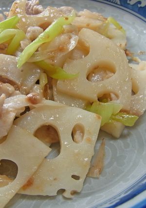 豚肉とレンコンの生姜焼き-レシピのメイン写真