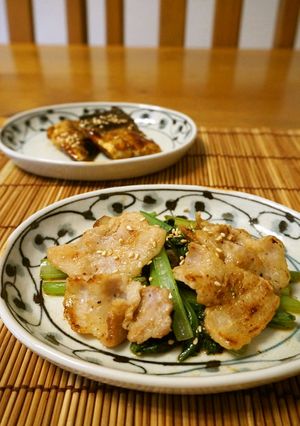 塩麹で美味しい☆豚ばら肉と小松菜の炒め物-レシピのメイン写真