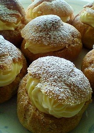 クリームが美味しいぃ～♪シュークリーム-レシピのメイン写真