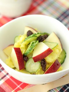 さつま芋とりんごの彩りキレイなサラダ✴-レシピのメイン写真