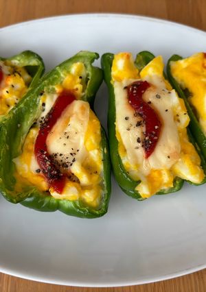 ピーマンのマヨ卵詰めチーズ焼き！-レシピのメイン写真