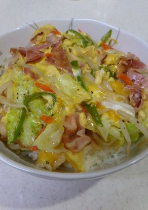 ★彡 ベーコンともやしで洋風玉子丼 ★彡-レシピのメイン写真
