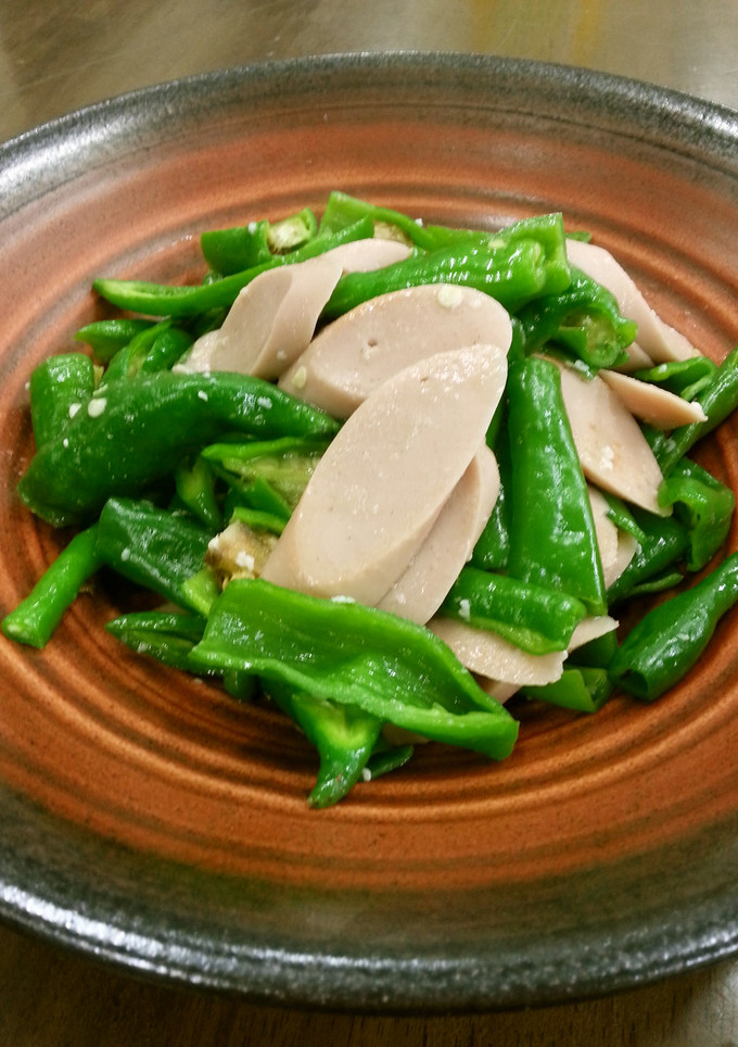 しし唐と魚肉ソーセージの塩糀炒め-レシピのメイン写真