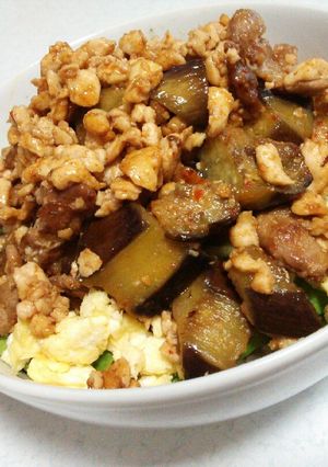 ☆なすと豚コマのピリ辛丼☆-レシピのメイン写真