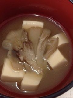 豆腐と舞茸の味噌汁〜(o˘◡˘o) ♡-レシピのメイン写真