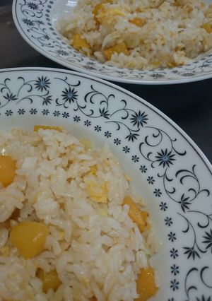 秋に食べたい☆柿のチャーハン-レシピのメイン写真