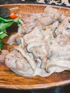 フライパン1つ!鶏肉ときのこのクリーム煮-レシピのメイン写真