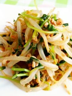 もやしと豆苗で甘辛そぼろナムル風♪-レシピのメイン写真