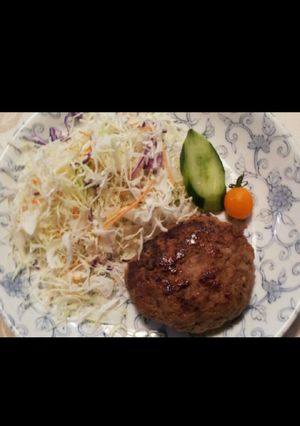 おばあちゃんのシンプル簡単ハンバーグ。-レシピのメイン写真