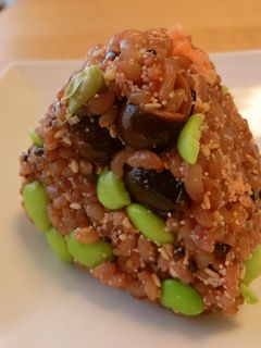 焼きたらこと枝豆の黒豆入酵素玄米おにぎり-レシピのメイン写真