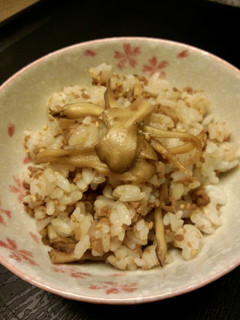 簡単に♪舞茸と挽き肉の混ぜご飯*御一人様-レシピのメイン写真