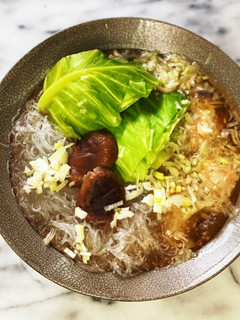 中華風☆キャベツと春雨の肉団子鍋-レシピのメイン写真