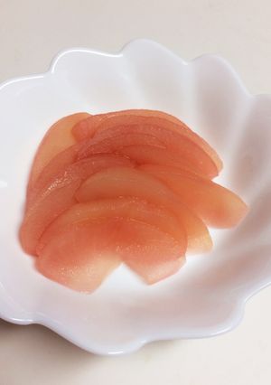 乳児も食べれるピンクの煮リンゴ-レシピのメイン写真