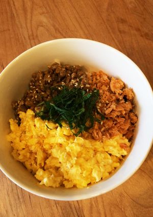 鮭フレークで簡単三色丼!-レシピのメイン写真