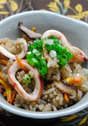 土鍋で炊飯☆イカ墨炊込みご飯-レシピのメイン写真