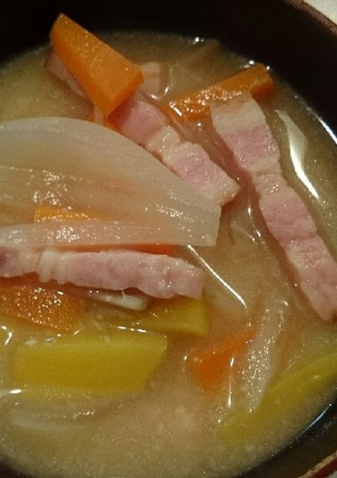 ベーコンと根菜の粕汁-レシピのメイン写真