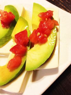 塩トマトで豆腐アボカド-レシピのメイン写真