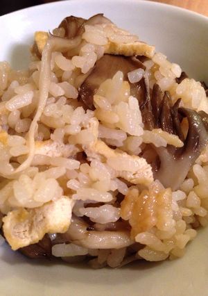 秋はキノコ！香り優しい舞茸ごはん-レシピのメイン写真