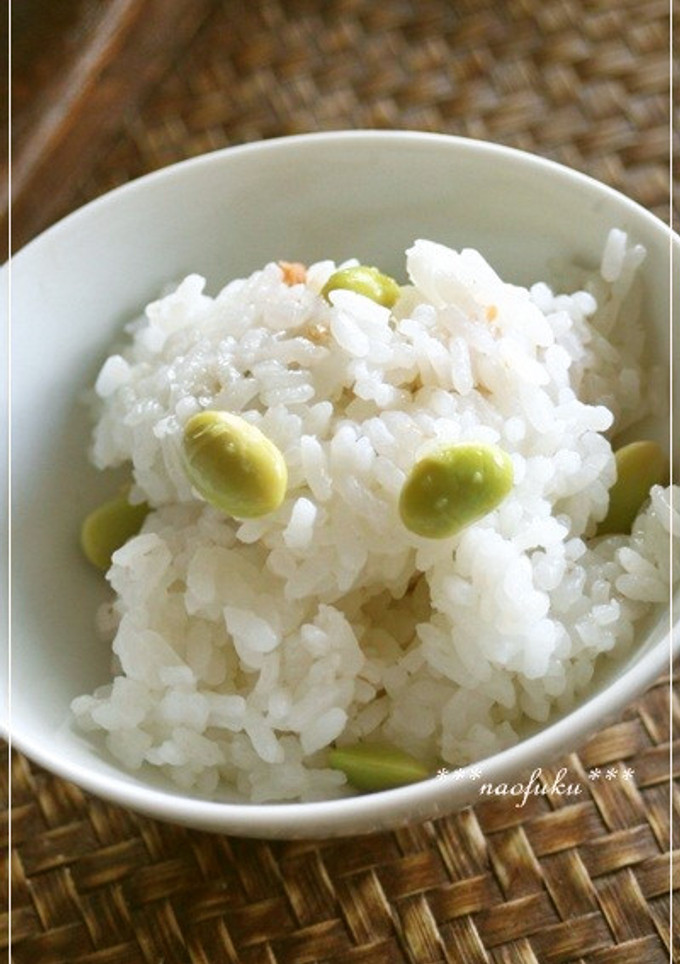 ふんわり美味しい！梅と枝豆のご飯-レシピのメイン写真