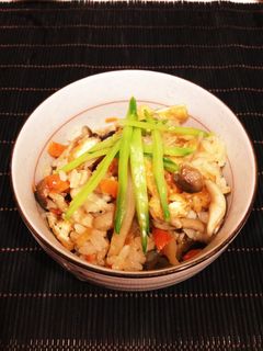 お豆腐屋さんの油揚げで炊き込みご飯-レシピのメイン写真