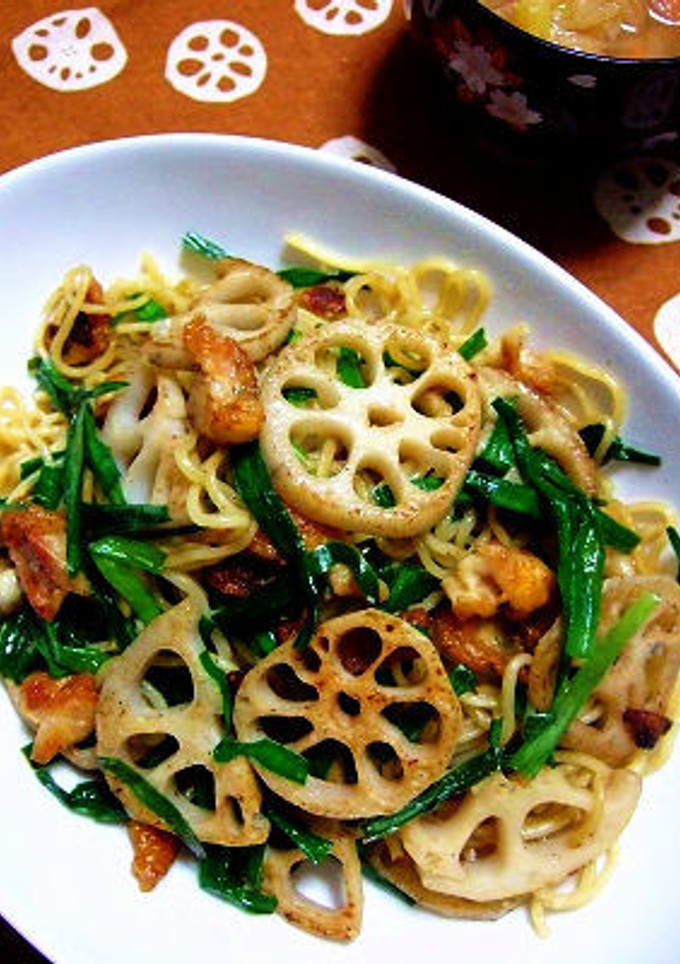 鶏皮とニラと蓮根の焼きそば☆-レシピのメイン写真