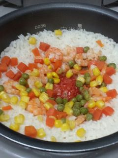トマト丸ごと炊き込みご飯 炊飯器-レシピのメイン写真