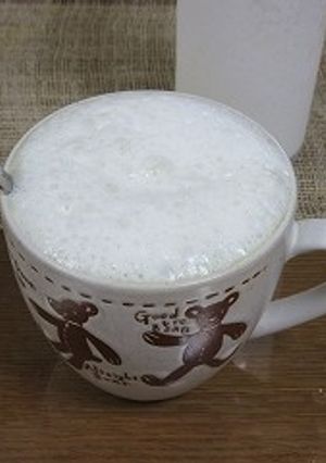 牛乳でアワアワ　緑茶ラテ-レシピのメイン写真