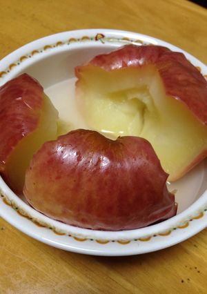 材料りんごだけ！レンジでホットスイーツ-レシピのメイン写真