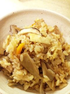 簡単美味し♡きのこタップリ炊き込みご飯-レシピのメイン写真