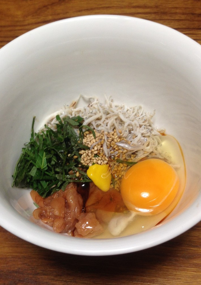 簡単まぜるだけ！アレンジ納豆の卵かけ御飯-レシピのメイン写真